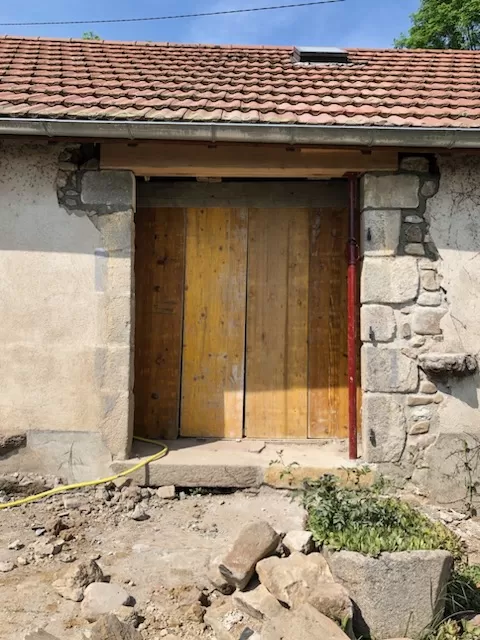 Agrandissement d'ouverture en pierre à St Jean des Ollieres, Billom, SARL PAQUET