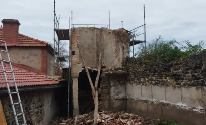 Démolition d'un bâtiment en ruine à Billom, Billom, SARL PAQUET